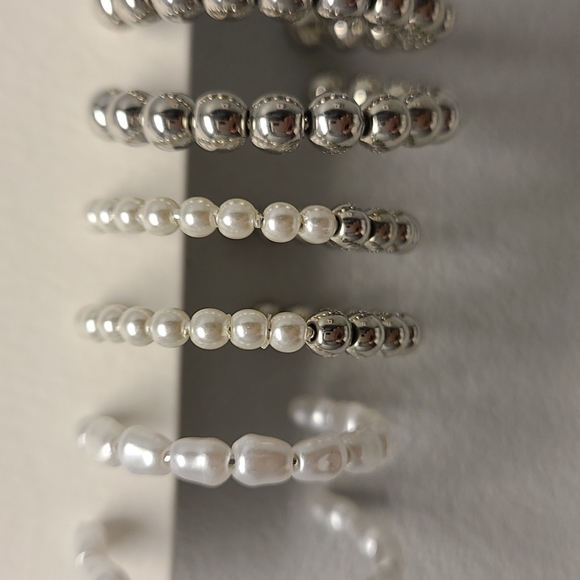 NWT-American Eagle Earrings 3 pair hoop/half hoop style - Picture 4 of 9